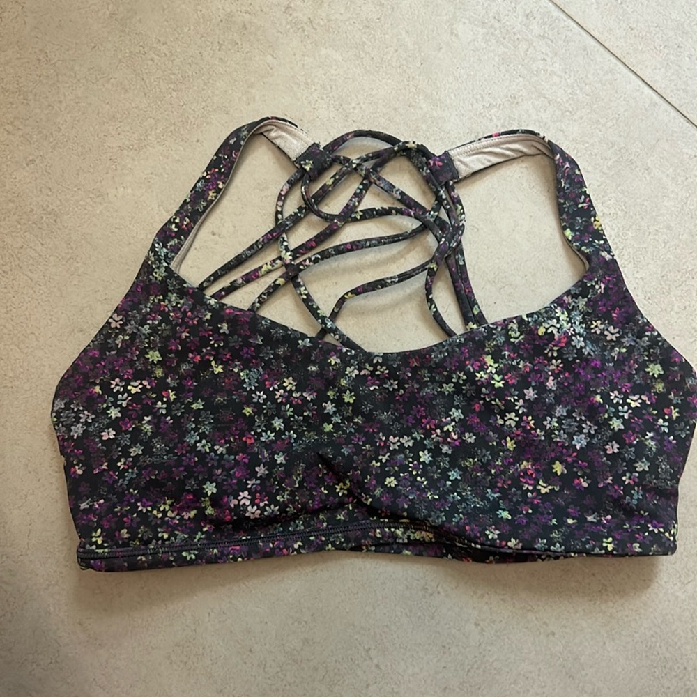 Lululemon Free to Be Wild Sports Bra size 6